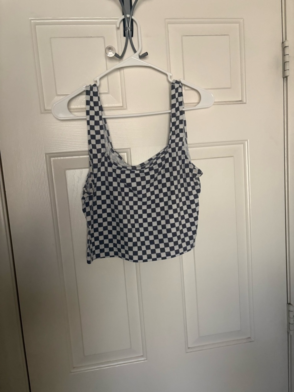 SO Checkerboard Crop Tank Top - Black & White